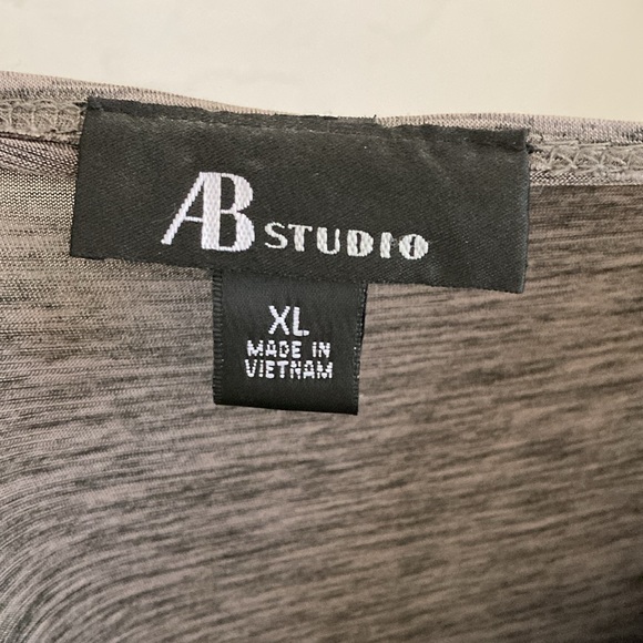 AB Studio Quarter-sleeve Top - Picture 13 of 15